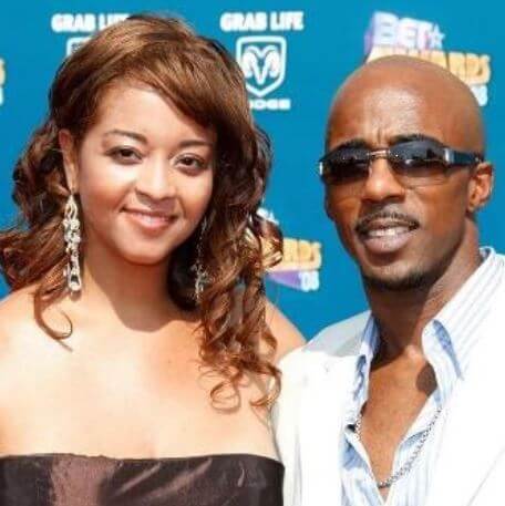 Na'Quelle Tresvant's father, Ralph Tresvant, with his wife.